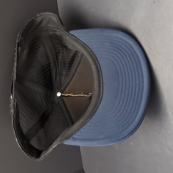 Vans Blue Men's Blue/Black Mesh, Snapback Trucker Hat. - Picture 7 of 8